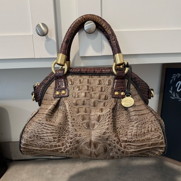Brahmin Melbourne Lisa Dome Satchel! Very Gently Used!! - Picture 2 of 13